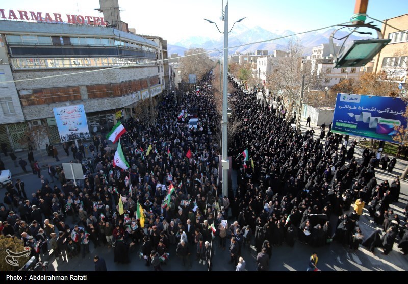 راهپیمایی همدانی‌ها در محکومیت حمله تروریستی کرمان + تصاویر