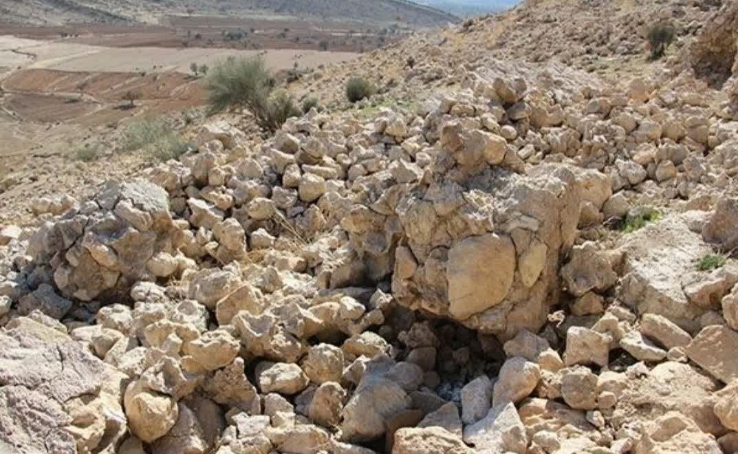 شرایط بسیار نامناسب چهارتاقی ساسانی «کهنارو»‌ در فیروزآباد + تصاویر