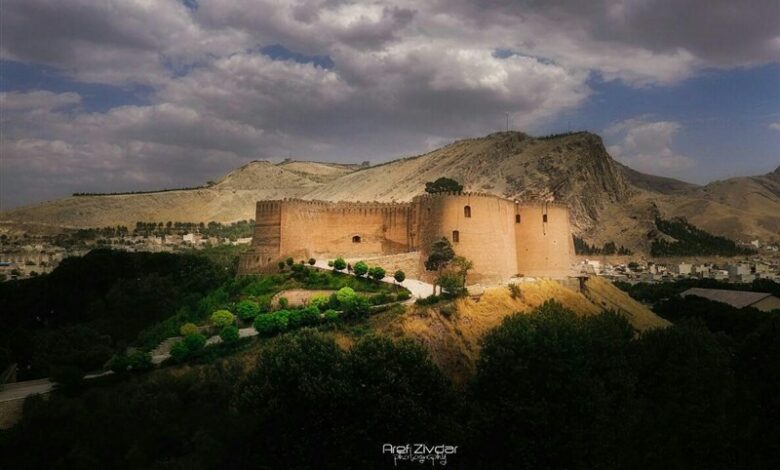 _پرونده_ _ثبت_ _جهانی_ &_quot_;_در_ّ_ه_ _خرم_‌_آباد_&_quot_; _و_ &_quot_;_قلعه_ _فلک_‌_الافلاک_&_quot_; _به_ _یونسکو_ _ارسال_ _شد_