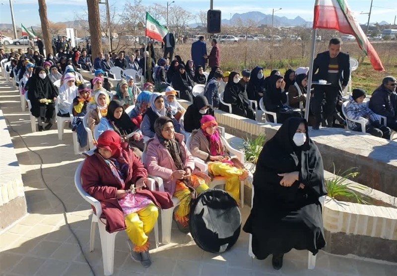 کشت گلخانه‌ای گل نرگس در شهرستان خوسف در دستور کار قرار گیرد