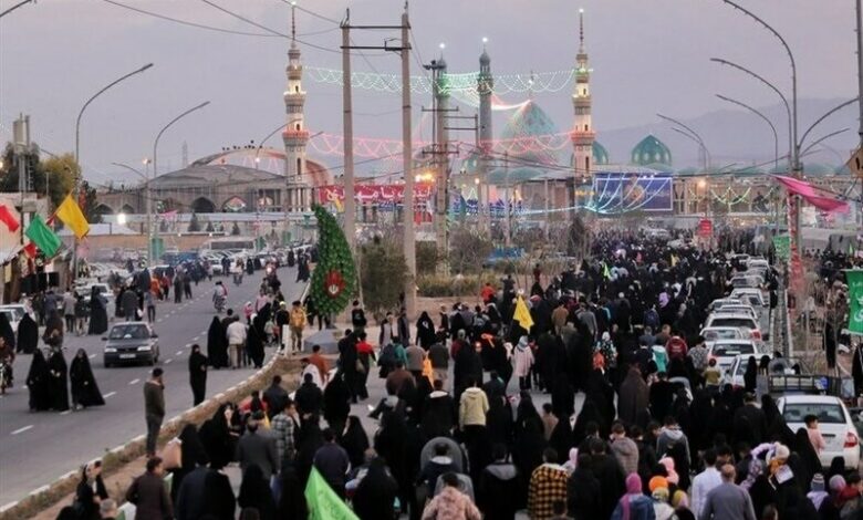 اسکان رایگان زائران در قم/ 30 گروه جهادی به مردم خدمت می‌کنند