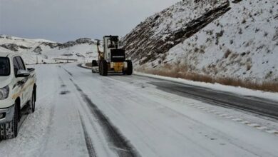 بیش از 270 کیلومتر از محورهای مواصلاتی خراسان جنوبی برف‌روبی شد