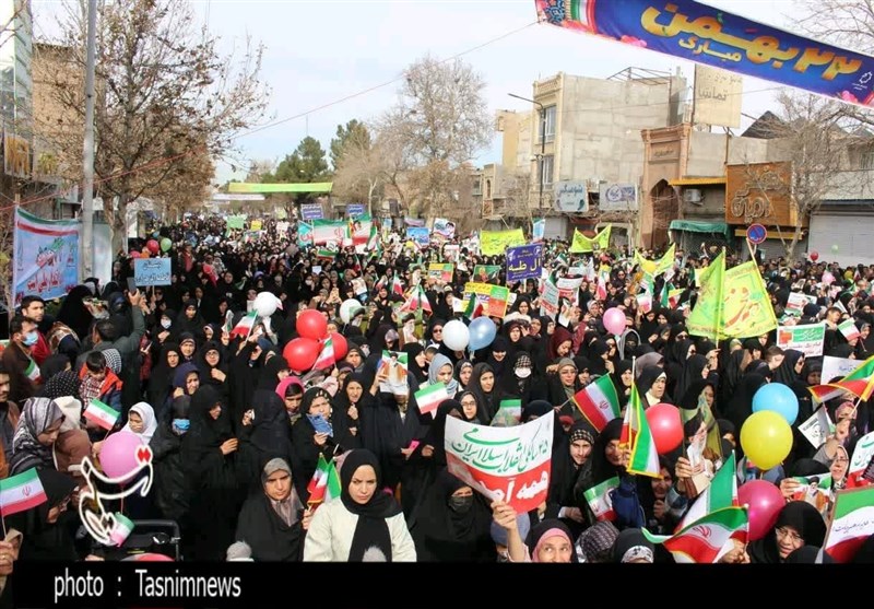 جشن انقلاب در شهرستان‌های خراسان رضوی + فیلم و تصاویر