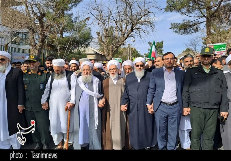 جشن انقلاب در شهرستان‌های خراسان رضوی + فیلم و تصاویر