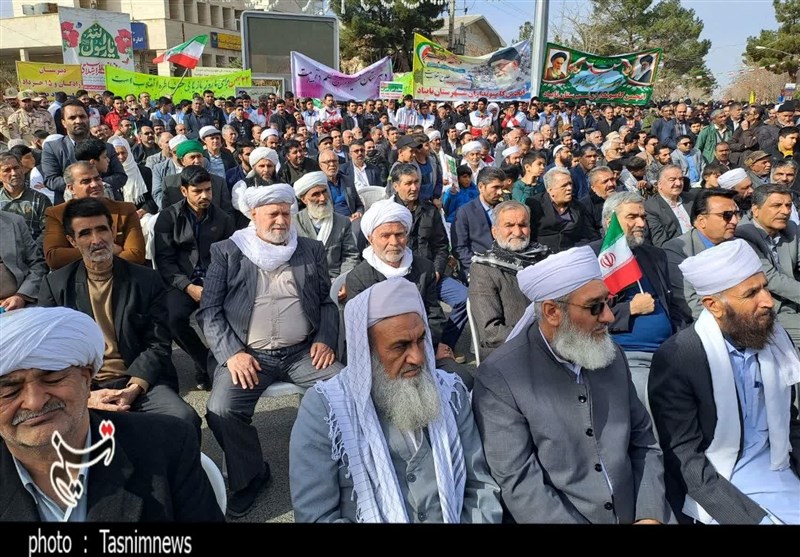 جشن انقلاب در شهرستان‌های خراسان رضوی + فیلم و تصاویر