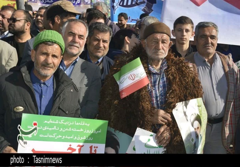 جشن انقلاب در شهرستان‌های خراسان رضوی + فیلم و تصاویر