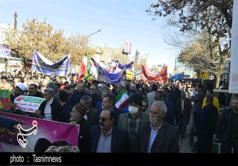 جشن انقلاب در شهرستان‌های خراسان رضوی + فیلم و تصاویر