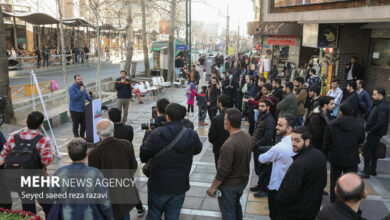 حاشیه‌نگاری مهر از یک گردهمایی مردمی – انتخاباتی