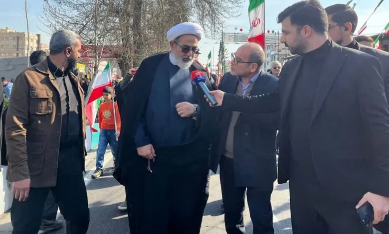 حضور مردم در راهپیمایی ٢٢ بهمن یعنی انقلاب بیدار است