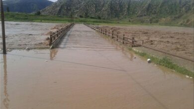 وضعیت قرمز بارندگی در لرستان/ راه 2 روستای معمولان مسدود شد