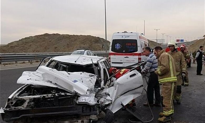 _5_ _کشته_ _و_ _زخمی_ _نتیجه_ _بی_‌_احتیاطی_ _راننده_ _پراید_ _در_ _محور_ _مهران_