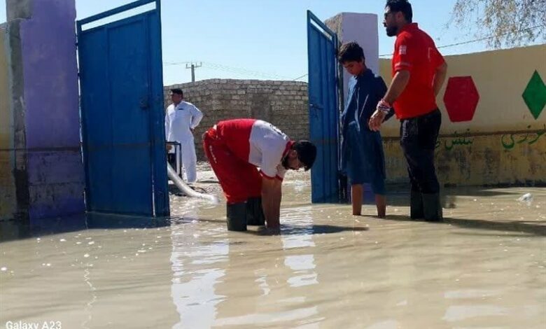 ارزیابی و خدمات‌رسانی به 1482 خانوار سیل‌زده سیستان و بلوچستان + تصویر