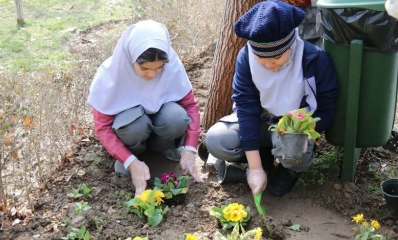 اقشار مردمی پای کار استقبال از بهار مشهد+عکس