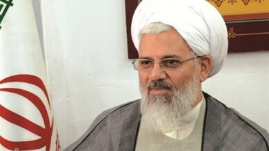 امام جمعه زنجان: شرکت در انتخابات تعیین سرنوشت است