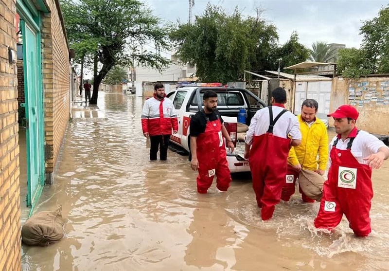 امدادرسانی به 31 نفر گرفتار آبگرفتگی در هویزه + عکس