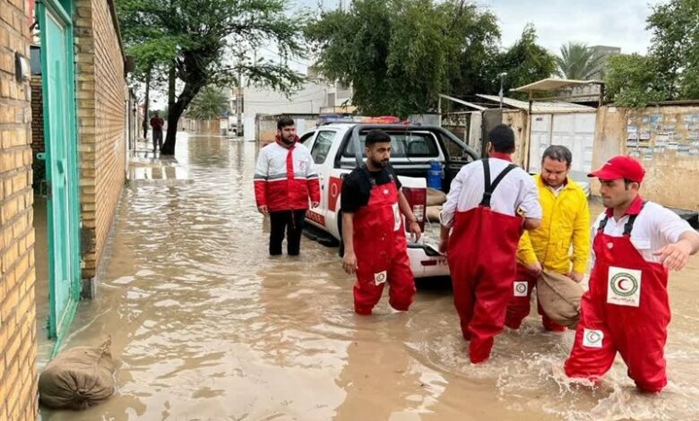 تداوم امدادرسانی متاثر از آبگرفتگی در خوزستان