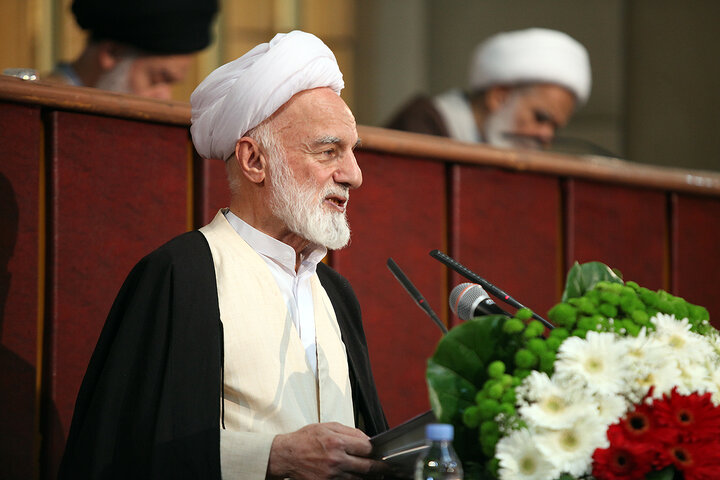 مجلس خبرگان رهبری از حقوق ملت ایران حراست میکند