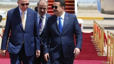 اردوغان با استقبال نخست وزیر عراق وارد بغداد شد