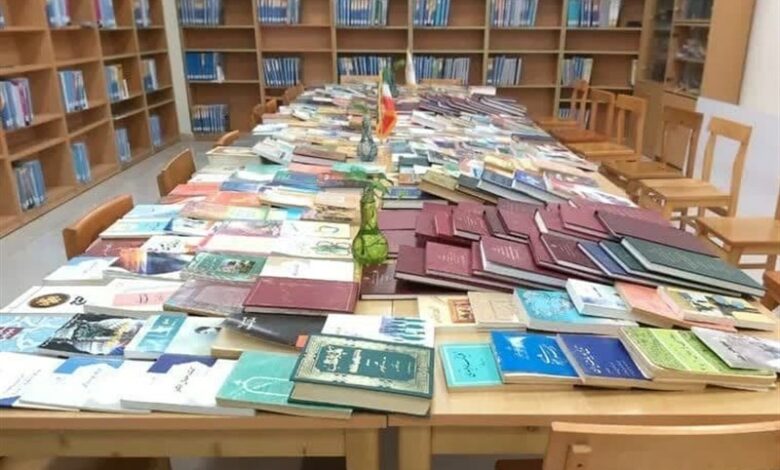 اهدای 500 جلد کتاب با‌ارزش به کتابخانه‌های عمومی بوشهر