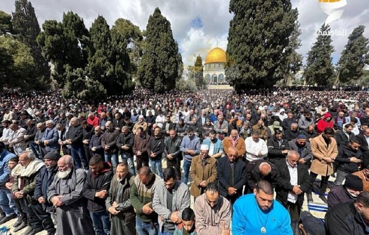 برگزاری باشکوه آخرین نماز جمعه ماه رمضان در مسجدالاقصی