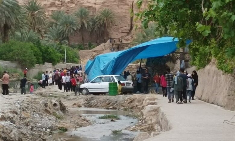 _جاده_ _ازمیغان_ _ـ_ _طبس_ _به_ _دلیل_ _ترافیک_ _سنگین_ _بسته_ _شد_