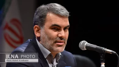 جریانی هنگام بررسی برنامه هفتم توسعه نگذاشت حفظ ارزش پول ملی را مصوب کنیم