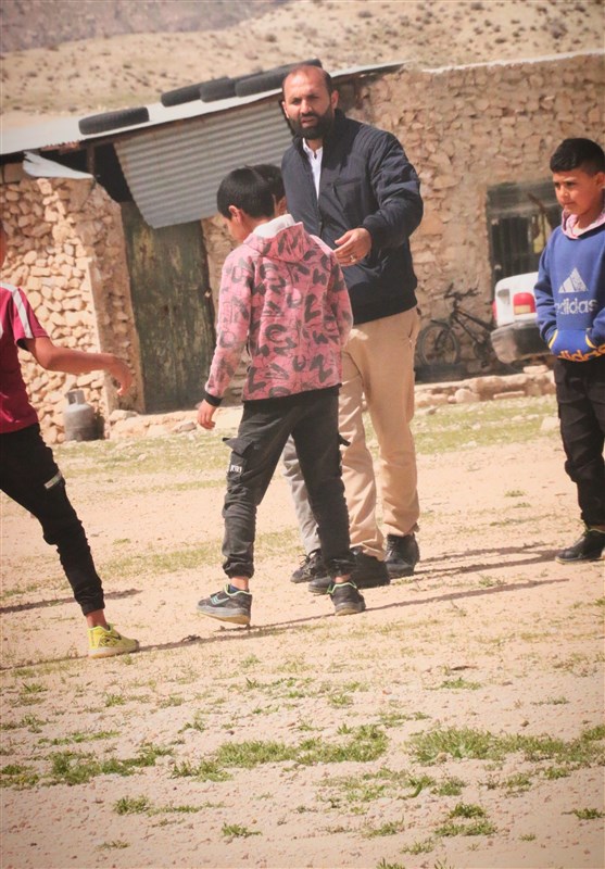 خدمات‌رسانی یک گروه جهادی به روستای کم‌برخوردار بوشهر