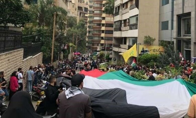 _دانشجویان_ _لبنانی_ _هم_ _به_ _جنبش_ _بزرگ_ _حمایت_ _از_ _غزه_ _پیوستند_
