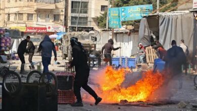 درگیری جوانان فلسطینی با عناصر متجاوز در کرانه باختری