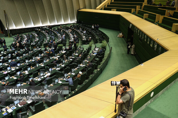 سازمان ثبت اسناد مکلف به صدور مجوز فعالیت برای پلتفرم‌ها شد