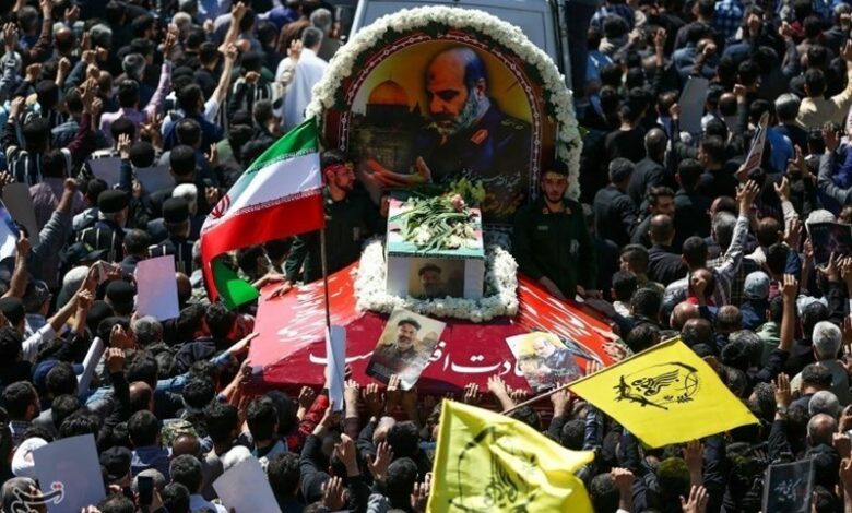 سنگ‌تمام اصفهانی‌ها در تشییع سردار مقاومت + فیلم و تصاویر