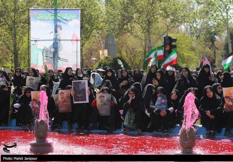 سنگ‌تمام اصفهانی‌ها در تشییع سردار مقاومت + فیلم و تصاویر
