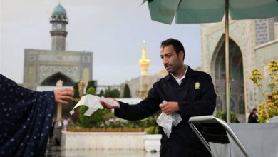 _میزبانی_ _10_ _هزار_ _خادم_ _رضوی_ _از_ _نمازگزاران_ _عید_ _فطر_