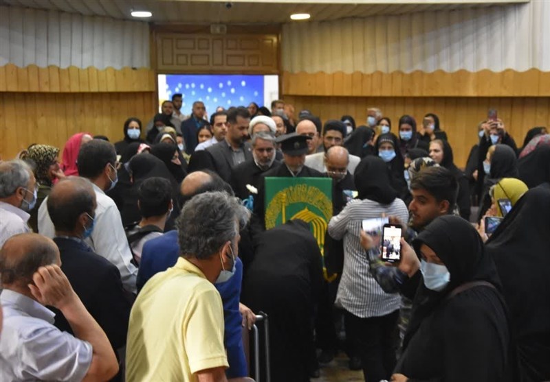 جشن شکرانه سلامت بیماران با حضور خادمان حرم رضوی