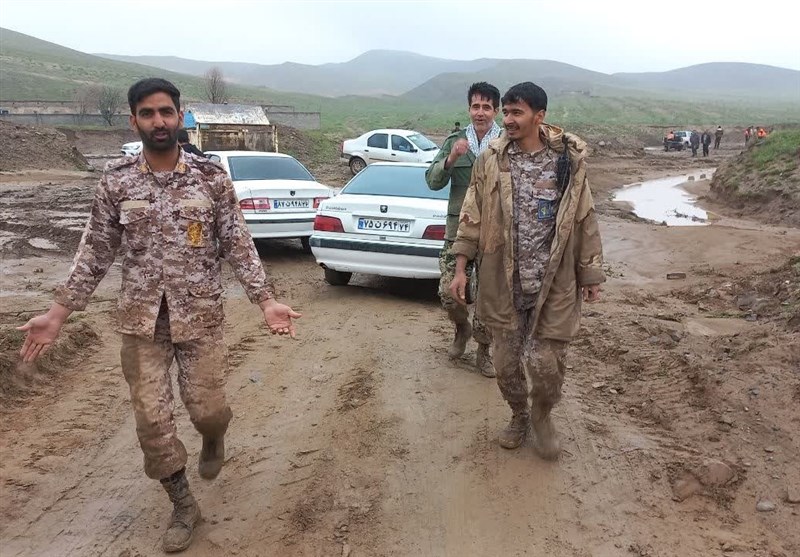 مشکل آبرسانی به 13 روستای صالح آباد در خراسان رضوی+فیلم