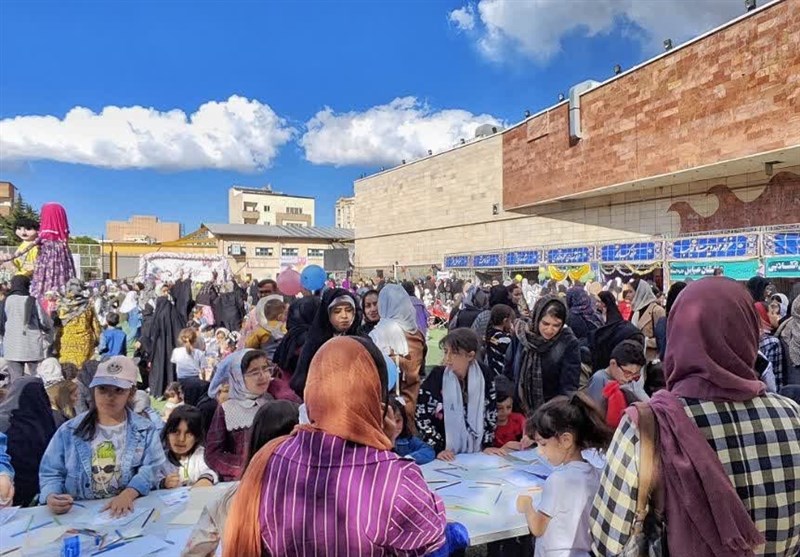 «من و دختر گلم» جشنی برای دختران همدانی+تصویر