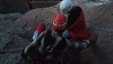 نجات دو نوجوان گرفتار در ارتفاعات قاین پس از 11 ساعت