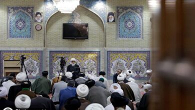 امام بنیان‌ اندیشه‌های لیبرالیسم و کمونیسم را به لرزه انداخت