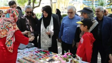 جمعه بازار صنایع‌دستی مشهد به پاتوق هنرمندان تبدیل شود