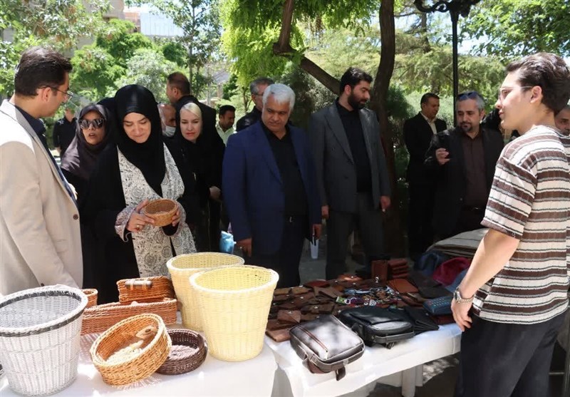 جمعه بازار صنایع‌دستی مشهد به پاتوق هنرمندان تبدیل شود