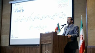 جامعه انقلابی کشور باید با تمام وجود پای کار بیایند