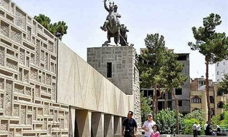 حال گردشگری ایران خوب نیست/ دولت چهاردهم توجه کند