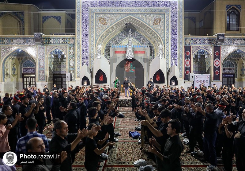 حلقه ماتم عزاداران بجنوردی در «حسینیه حرم رضوی»