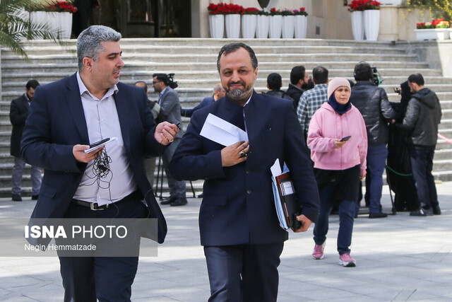 خاندوزی خبر داد: رشد تولید ناخالص داخلی بدون نفت و سرمایه‌گذاری در دولت رئیسی