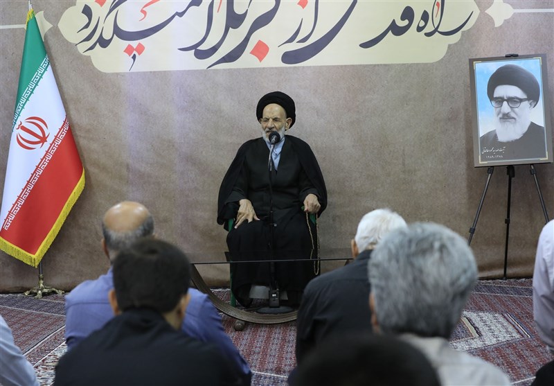 _ظرفیت_ _نماز_ _جمعه_ _پاسخگوی_ _تهاجمات_ _مدرن_ _است_