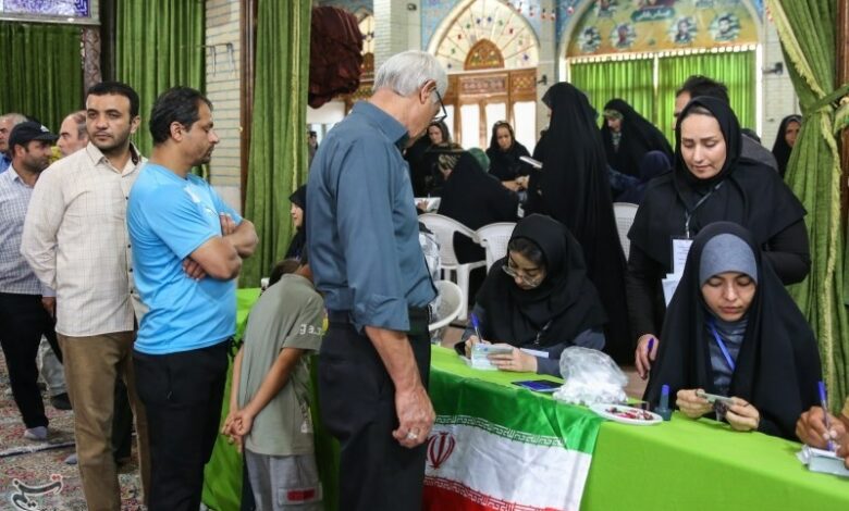 فرایند رأی‌گیری در اصفهان بدون مشکل در حال برگزاری است