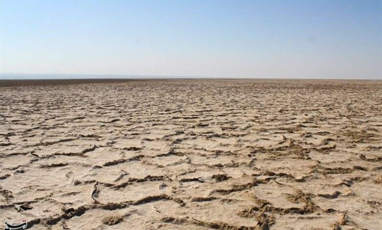 هشدار به بخش مرکزی ایران؛ گردوخاک‌های نمکی در راهند