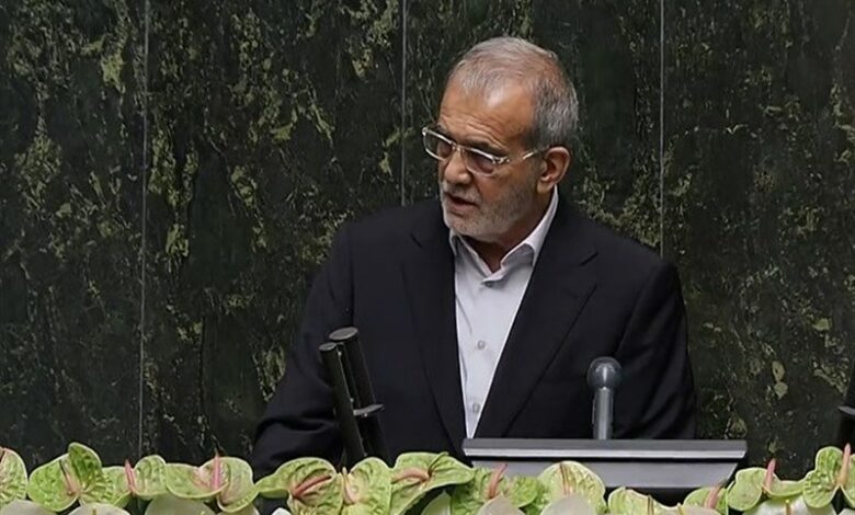 _پزشکیان_: _قاتلان_ _کودکان_ _غزه_ _نمی_‌_توانند_ _درس_ _انسانیت_ _بدهند_
