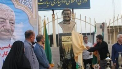 _قلم_ _خبرنگار_ _از_ _سلاح_ _نظامی_ _برنده_‌_تر_ _است_