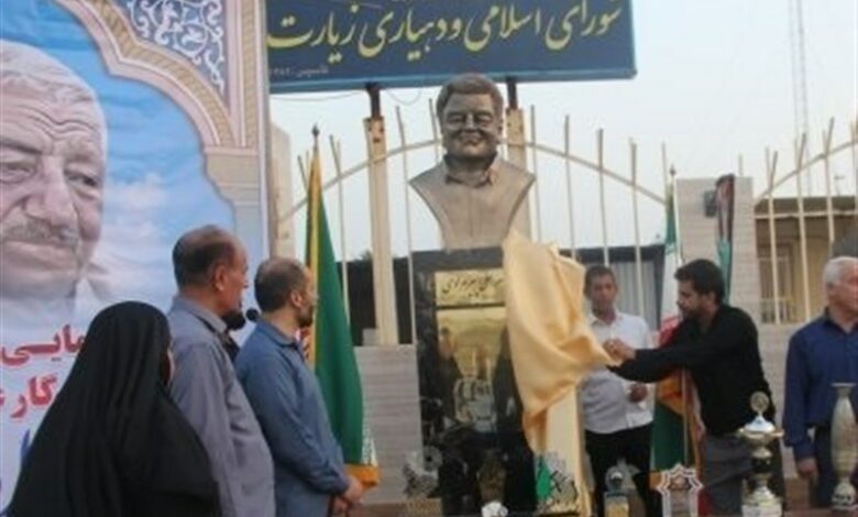 _قلم_ _خبرنگار_ _از_ _سلاح_ _نظامی_ _برنده_‌_تر_ _است_